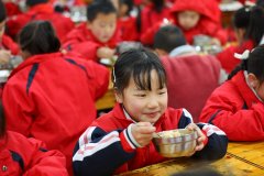 【小餐盘大守护】从吃得饱到吃得养分健康！贵